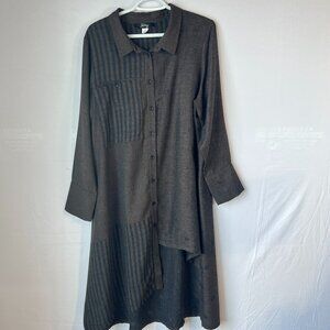 Artsy Patchwork Stripe Button-Up – Edgy Textured Statement Piece (Ever Sassy, L)